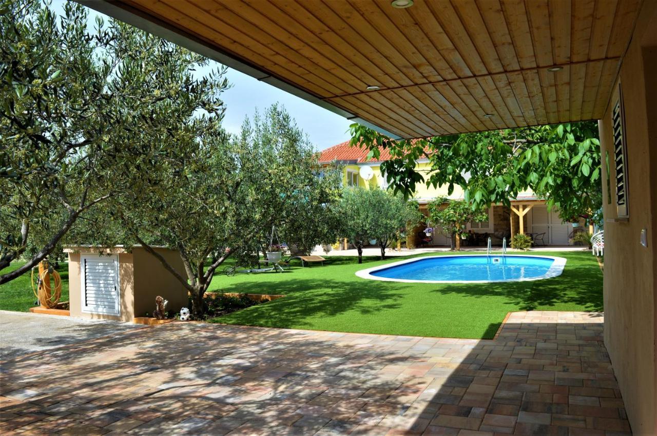 Studio Apartments Luka Biograd - بنكوفاتش المظهر الخارجي الصورة