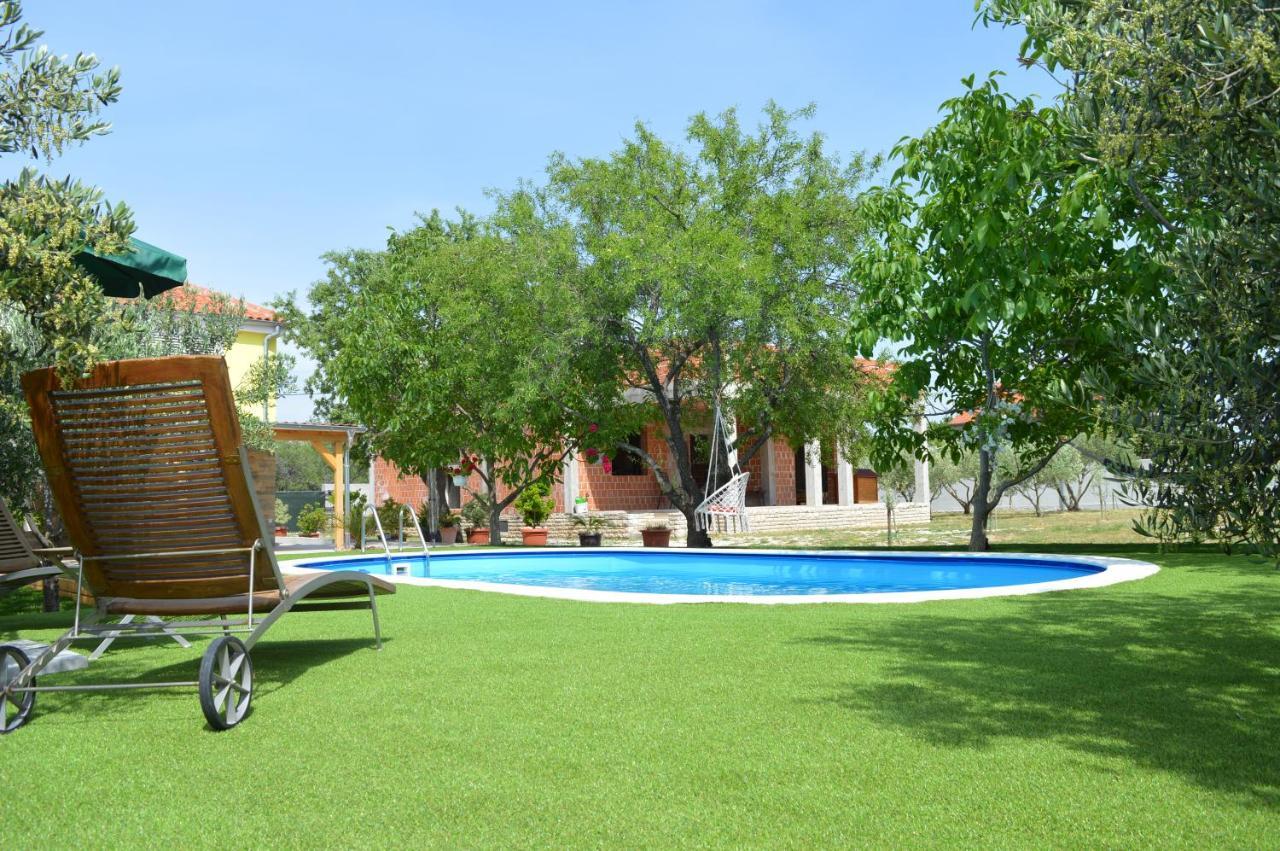 Studio Apartments Luka Biograd - بنكوفاتش المظهر الخارجي الصورة