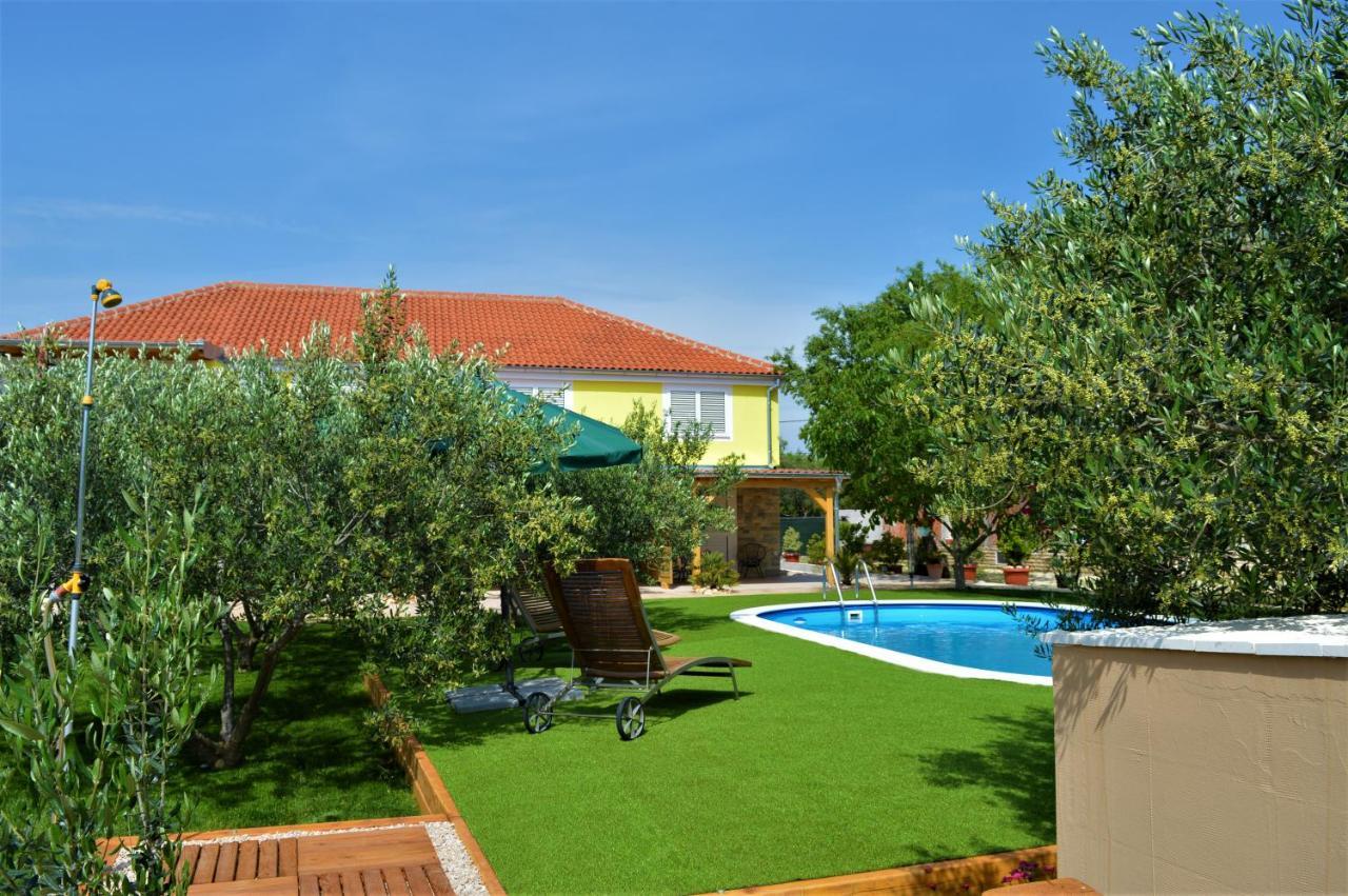 Studio Apartments Luka Biograd - بنكوفاتش المظهر الخارجي الصورة